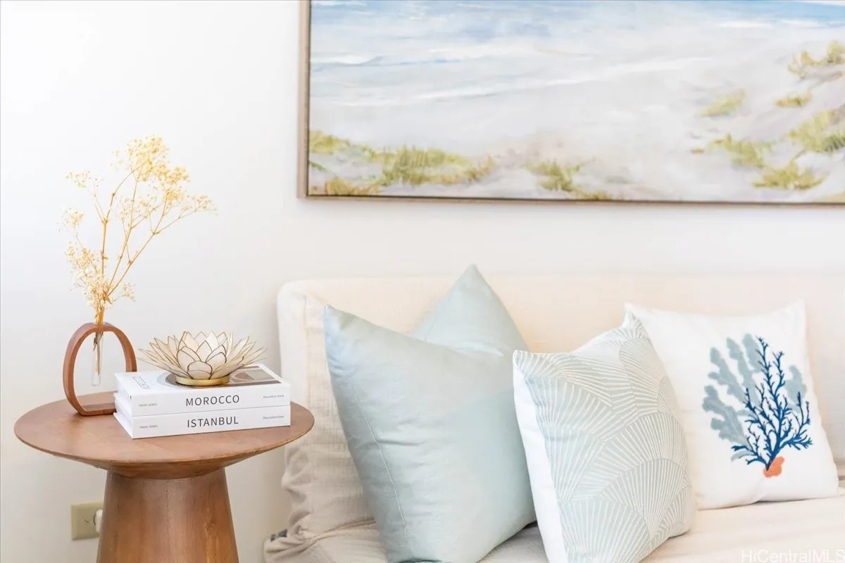 Honolulu, Hawaii 96826, United States, 1 Bedroom Bedrooms, ,1 BathroomBathrooms,Residential,Active,175030