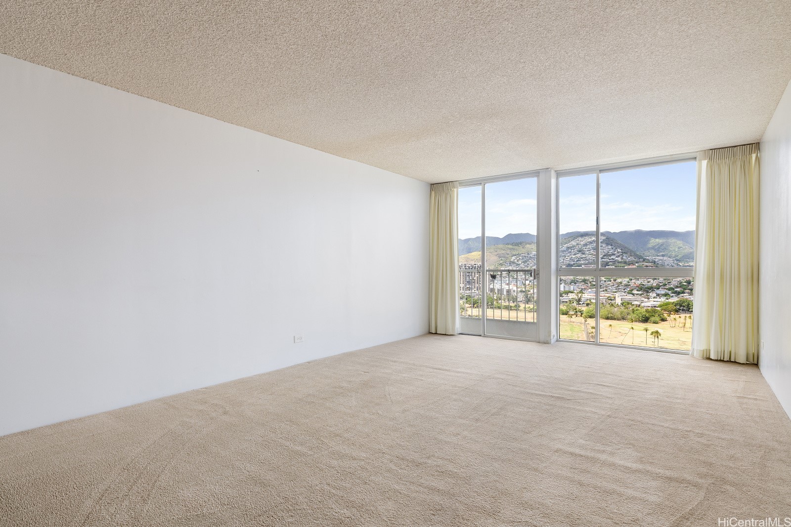 2611 Ala Wai Boulevard 2402