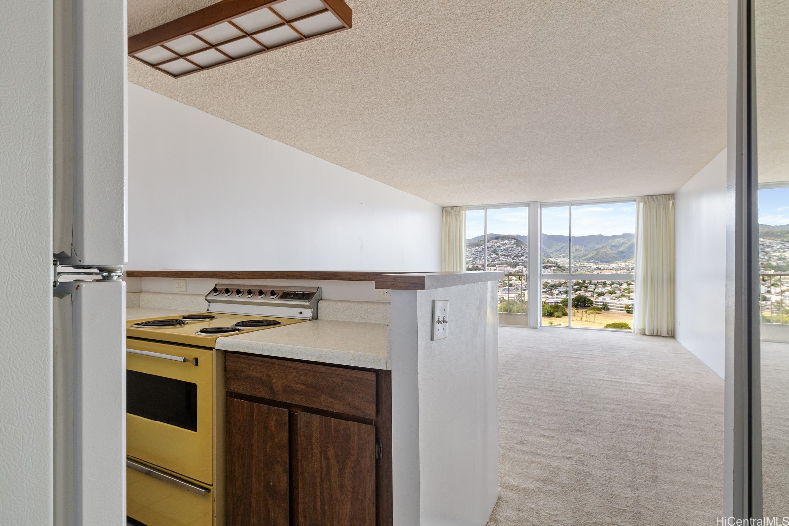 2611 Ala Wai Boulevard 2402