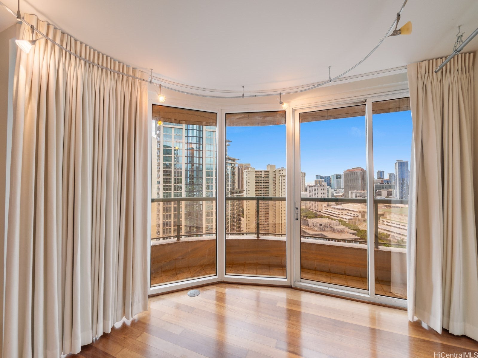 1888 Kalakaua Avenue 2903