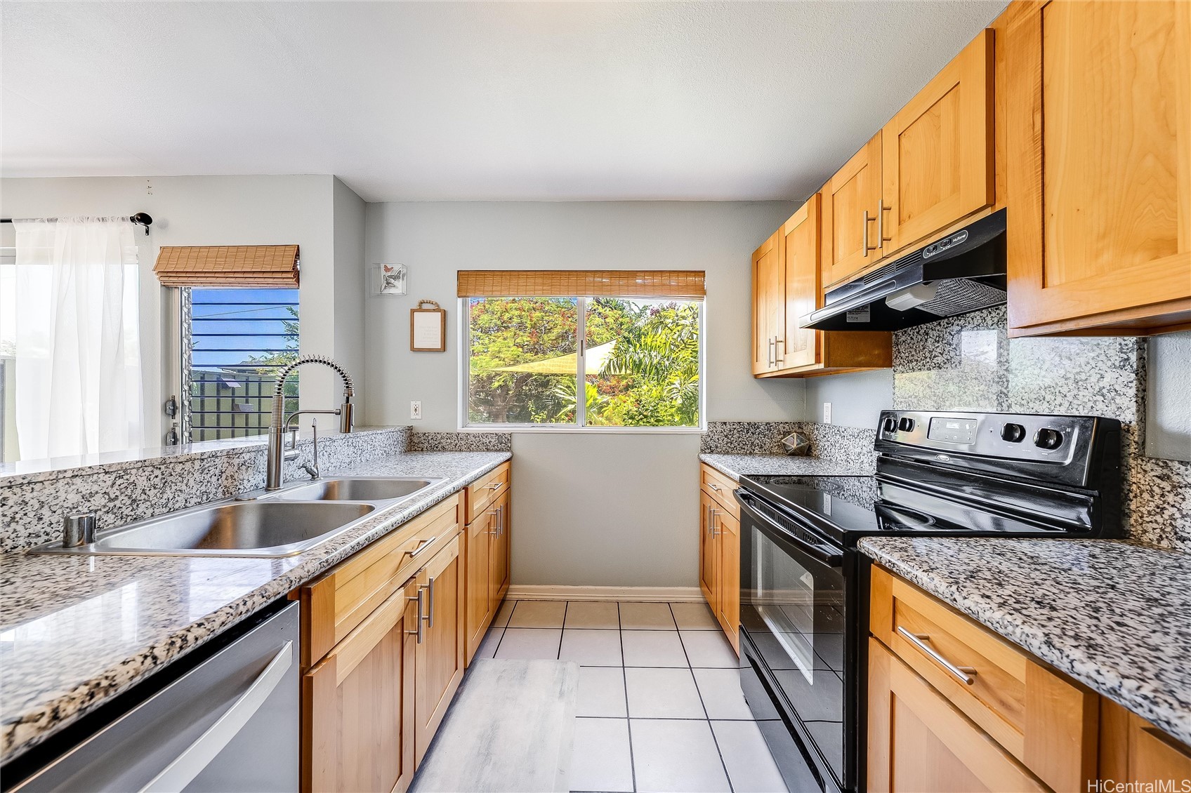 92-1235 Panana Street 33