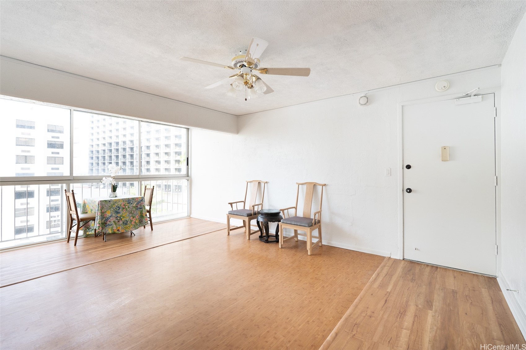 155 Paoakalani Avenue 604