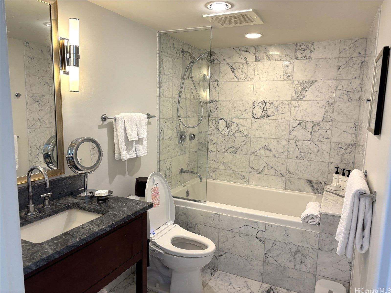 223 Saratoga Road 1318
