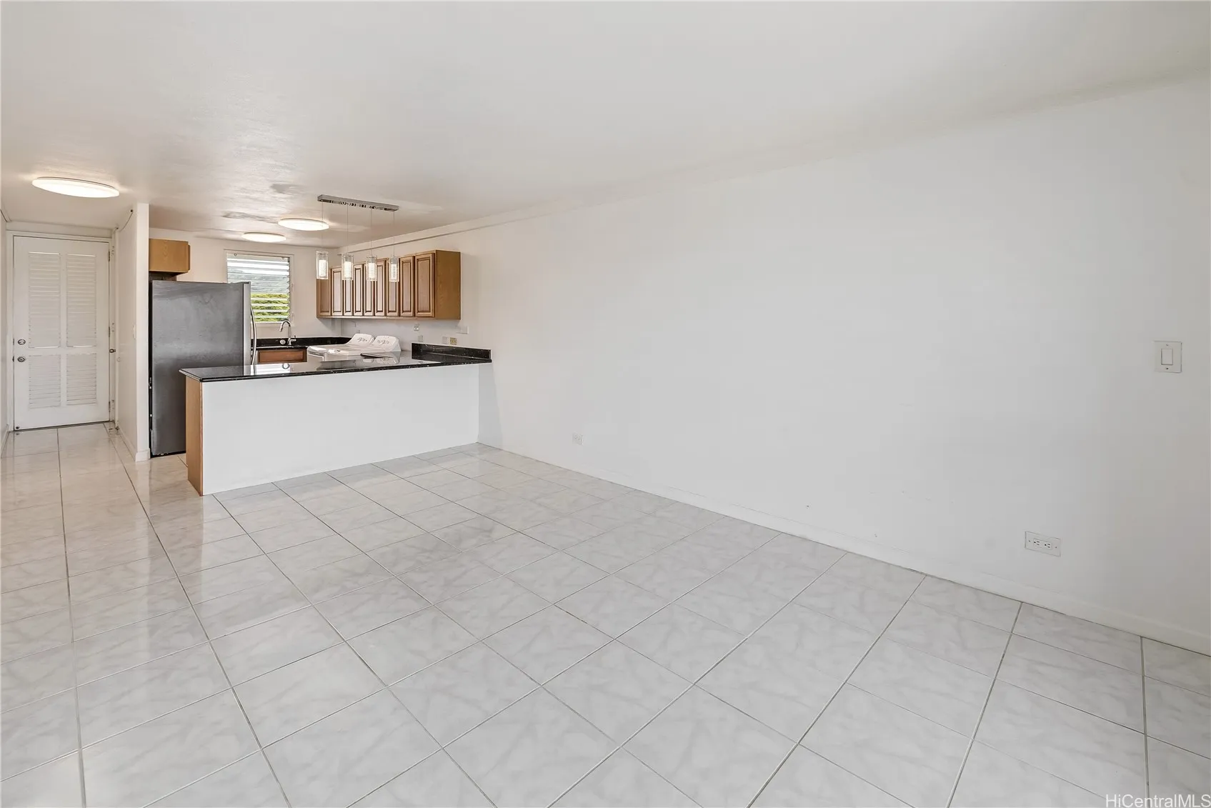 Kailua, Hawaii 96734, United States, 2 Bedrooms Bedrooms, ,2 BathroomsBathrooms,Residential,Active,189341