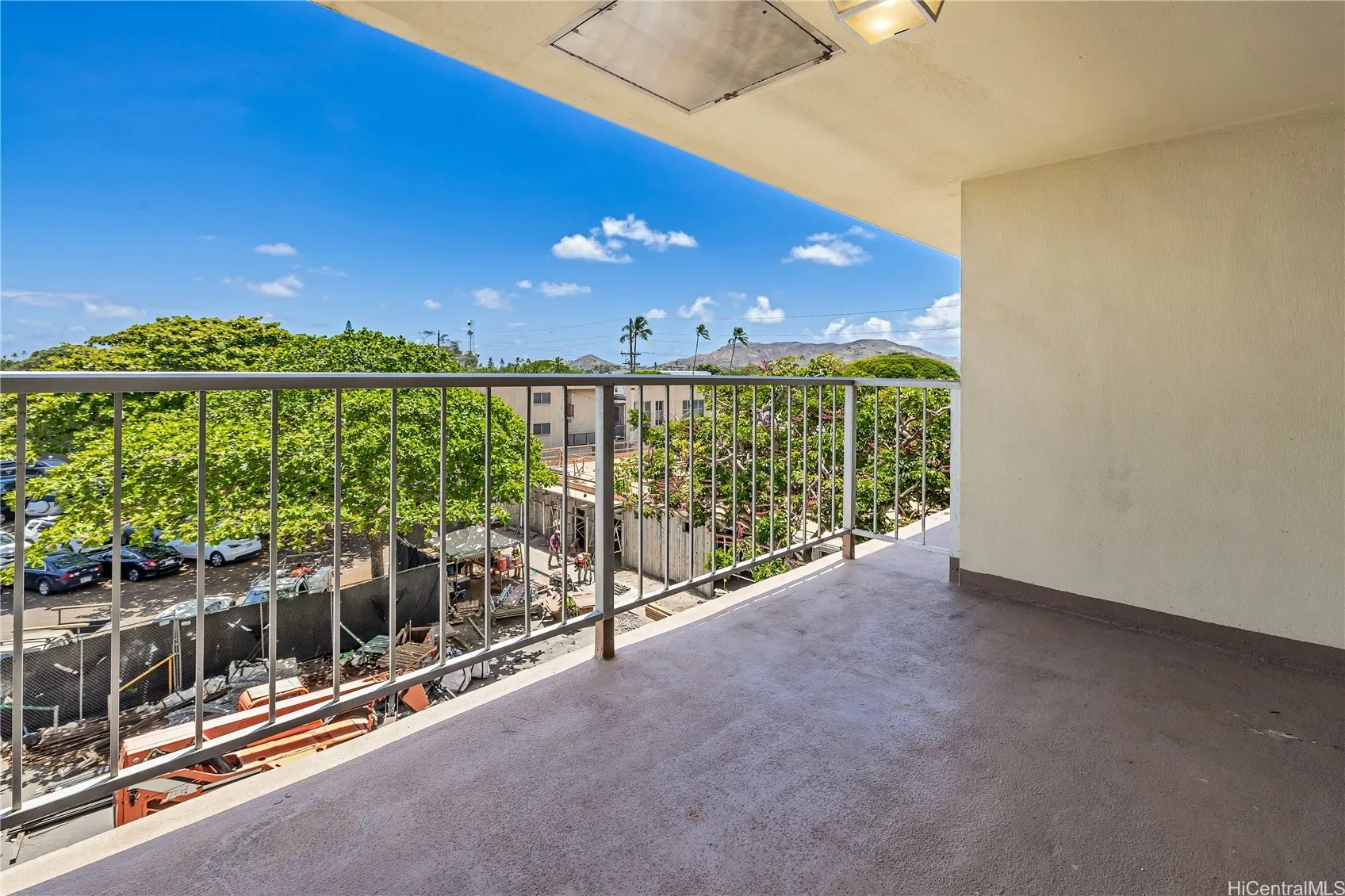 Kailua, Hawaii 96734, United States, 2 Bedrooms Bedrooms, ,2 BathroomsBathrooms,Residential,Active,189341