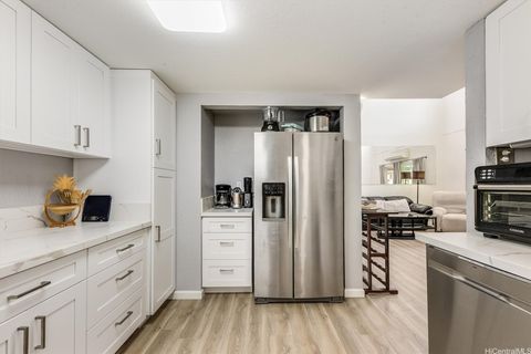 599 Keolu Drive B Kailua HI 96734