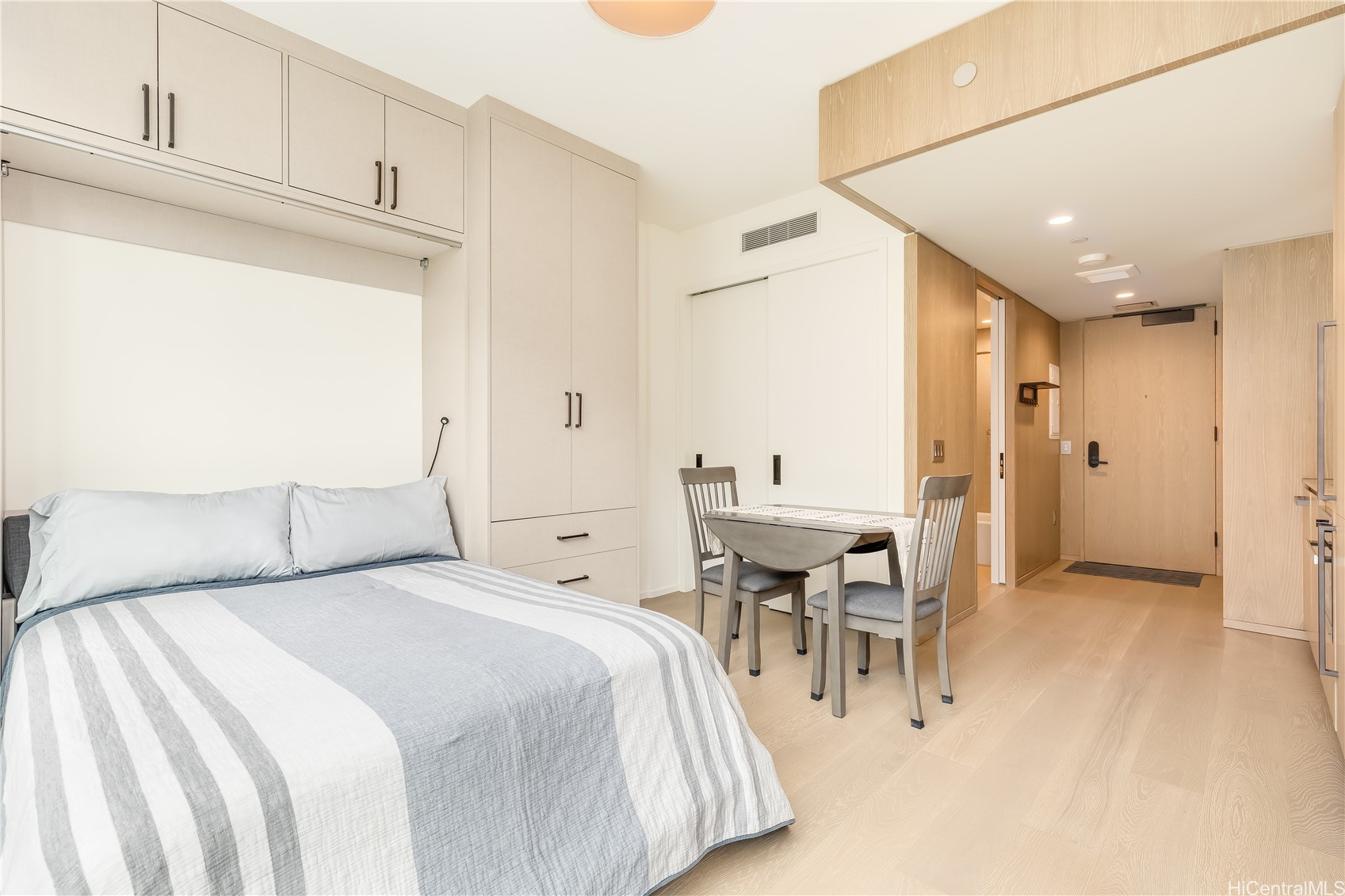 1000 Auahi Street 527