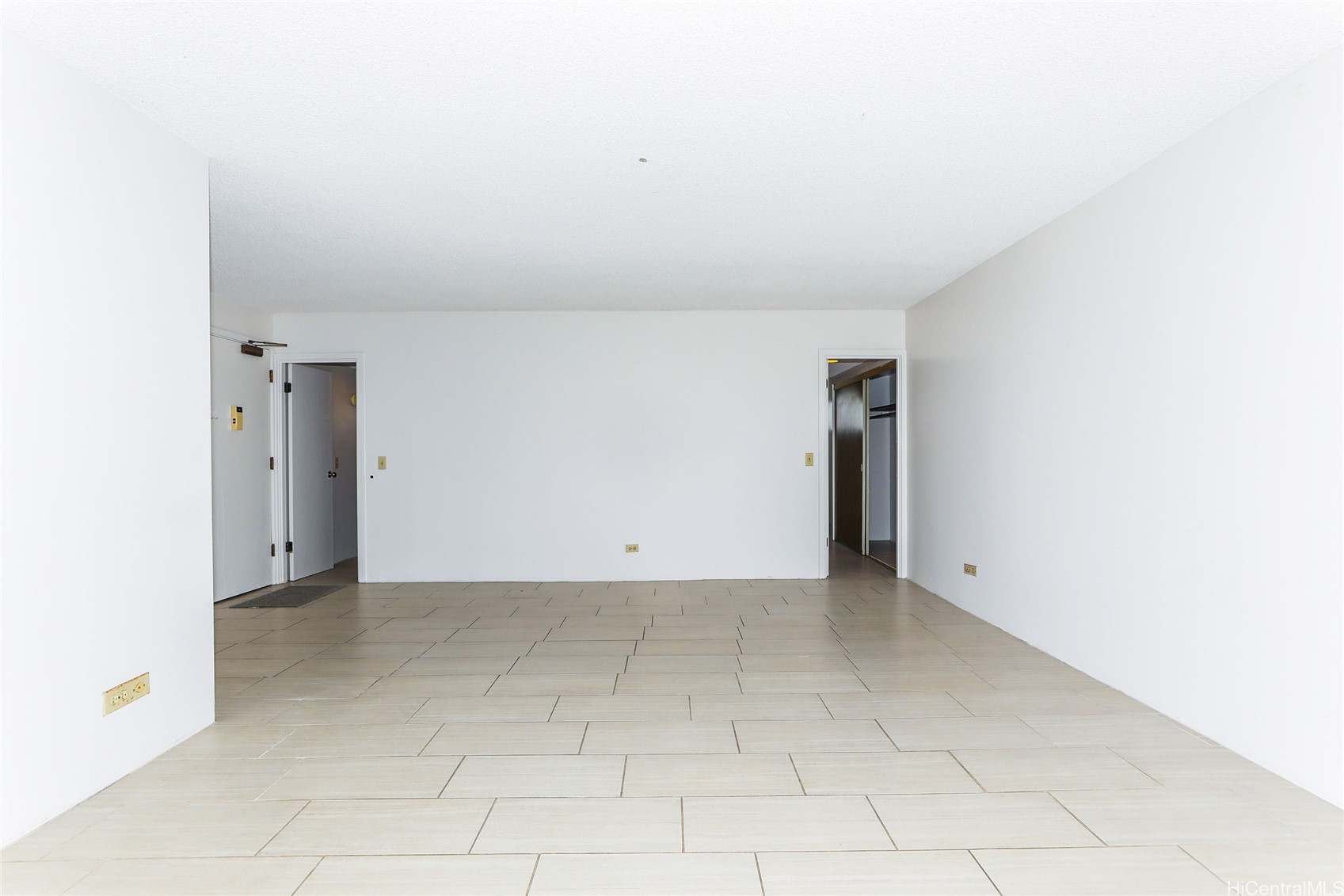 439 Keoniana Street 504