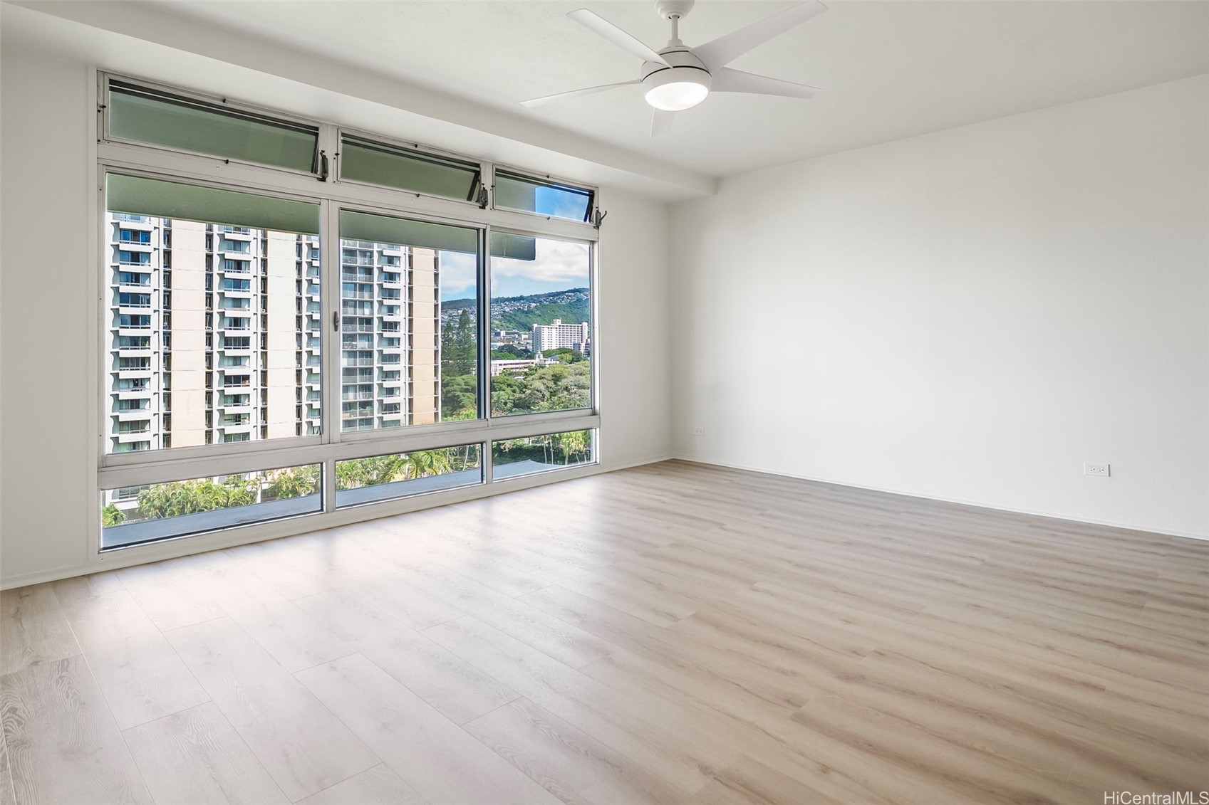 1511 Nuuanu Avenue 922