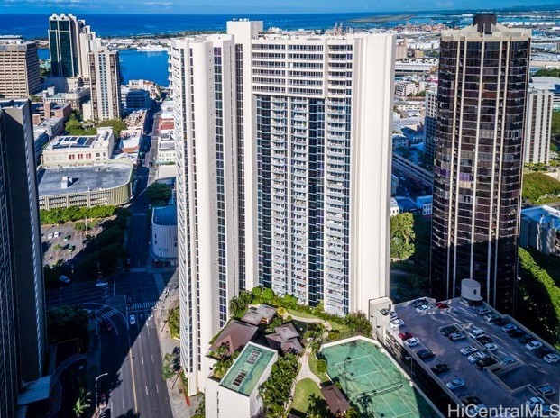 Honolulu Park Place Residential Lease