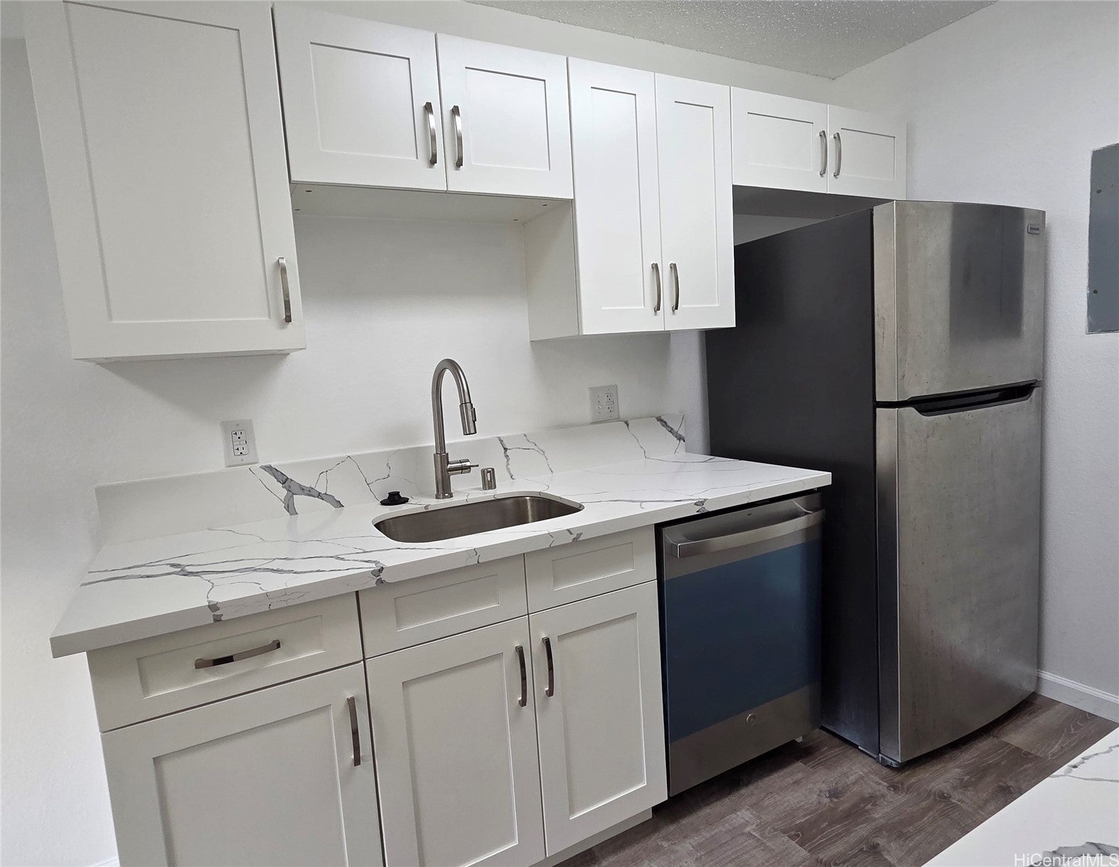 91-1060 Puamaeole Street 12T