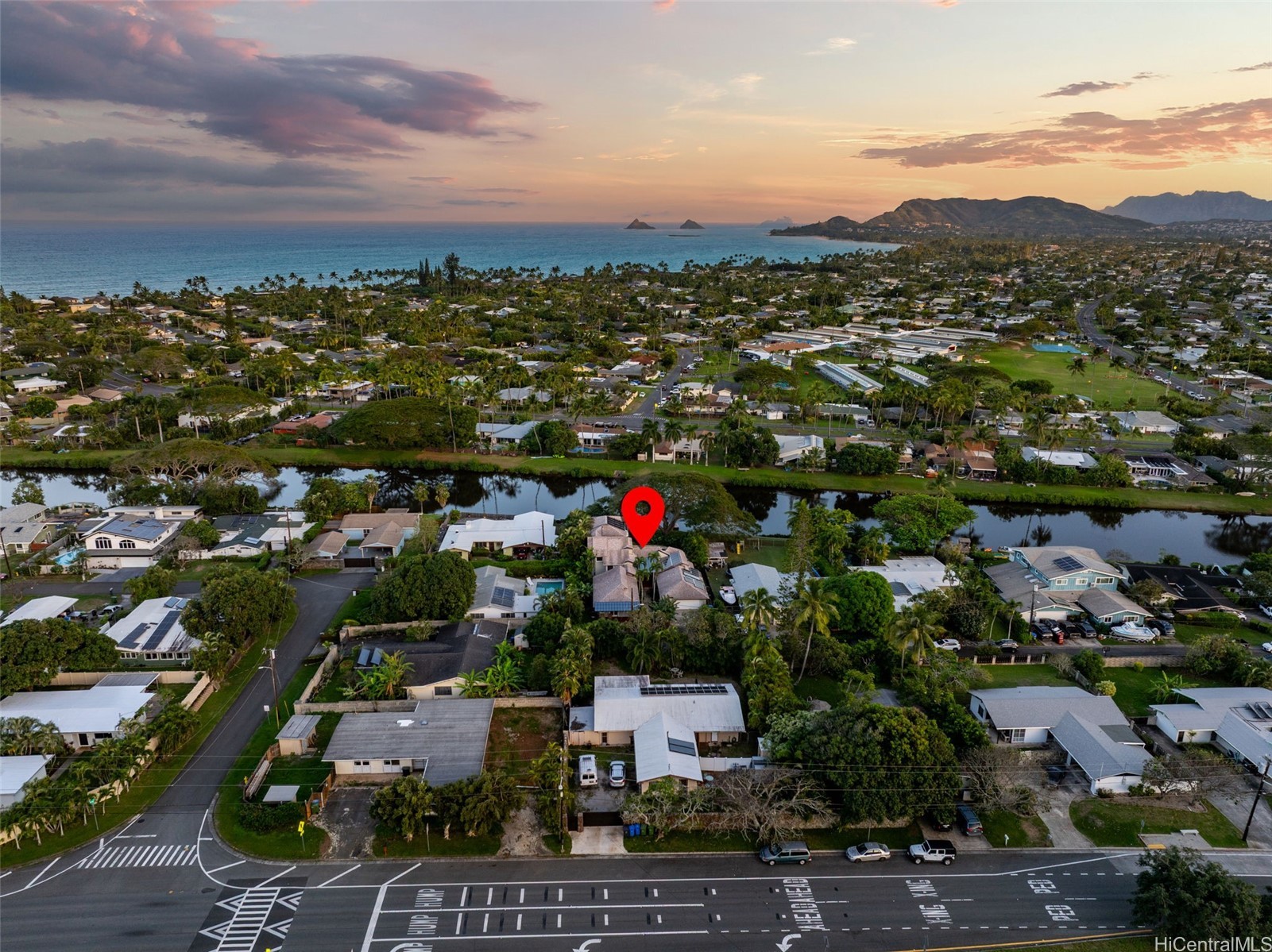 Kailua, Hawaii, 96734, United States, 3 Bedrooms Bedrooms, ,3 BathroomsBathrooms,Residential,Active,2027294