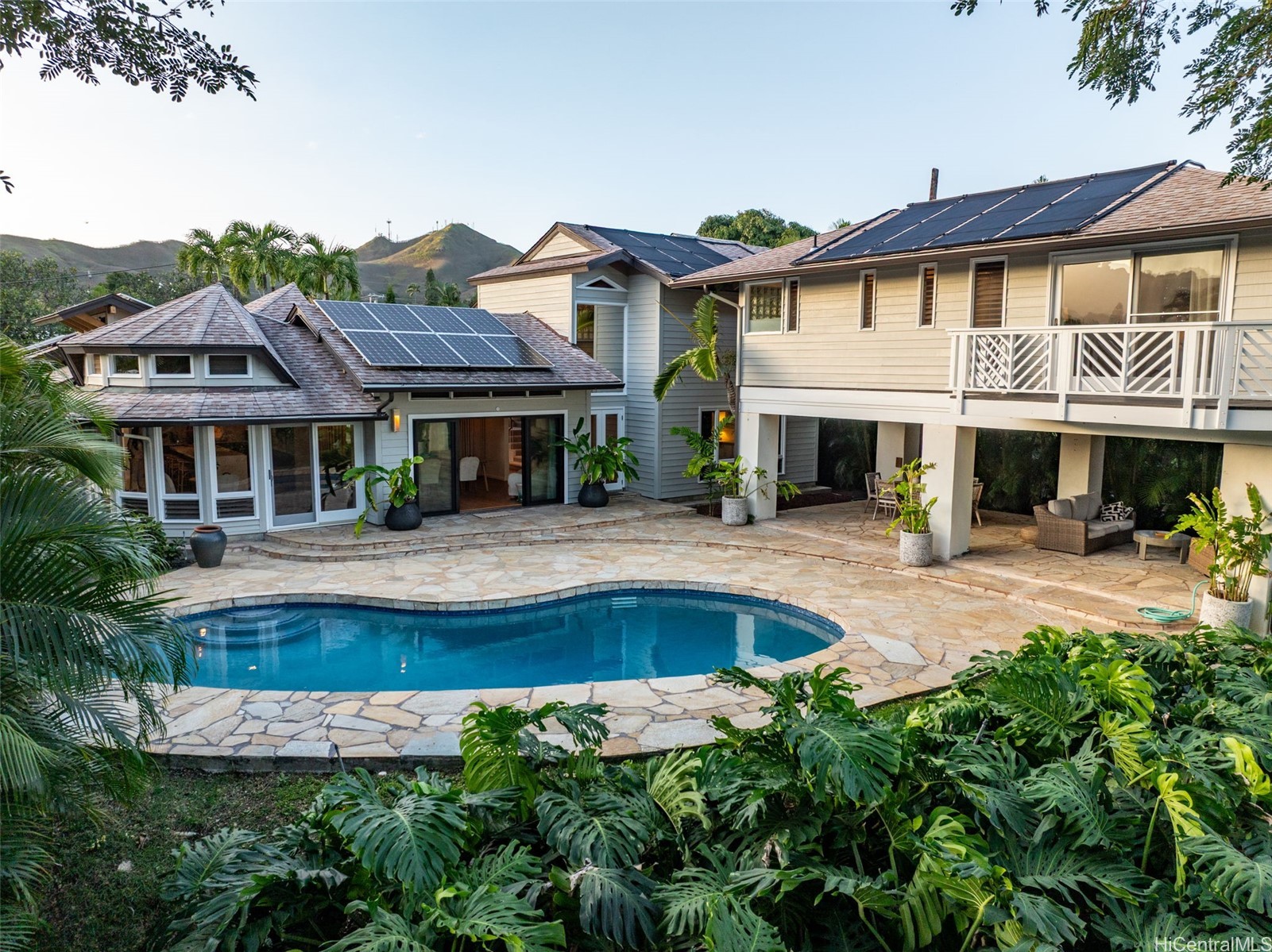 Kailua, Hawaii, 96734, United States, 3 Bedrooms Bedrooms, ,3 BathroomsBathrooms,Residential,Active,2027294