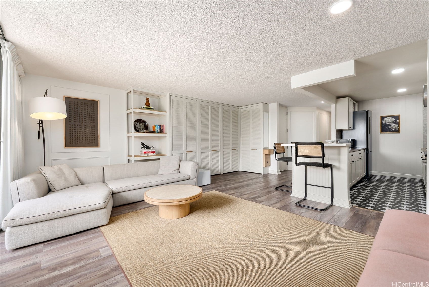 6750 Hawaii Kai Drive 102