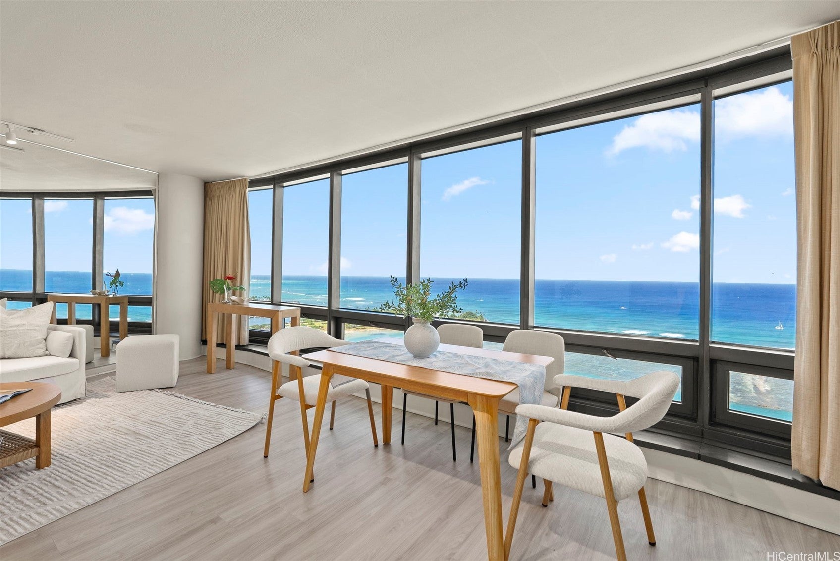 1330 Ala Moana Boulevard 3704