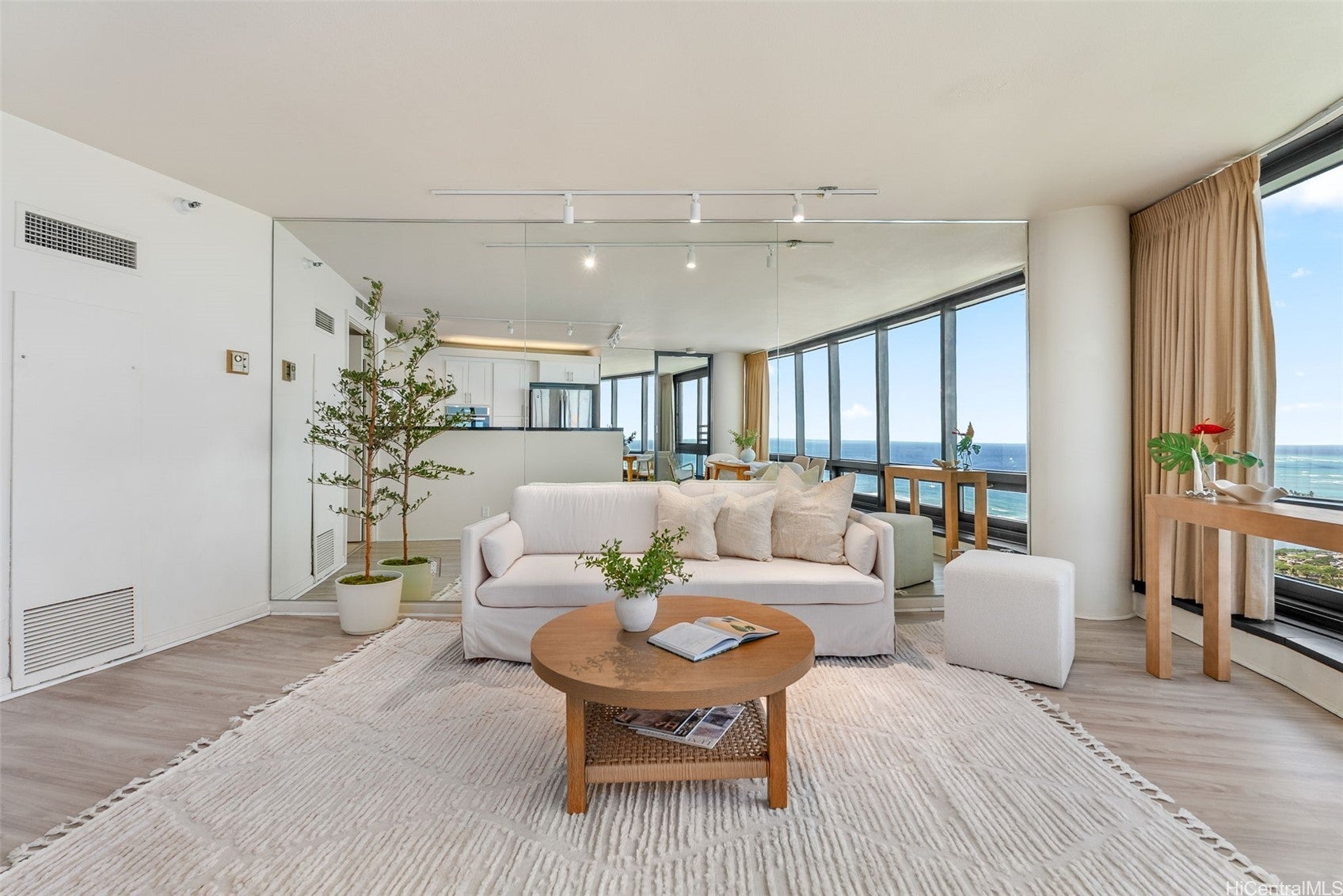 1330 Ala Moana Boulevard 3704