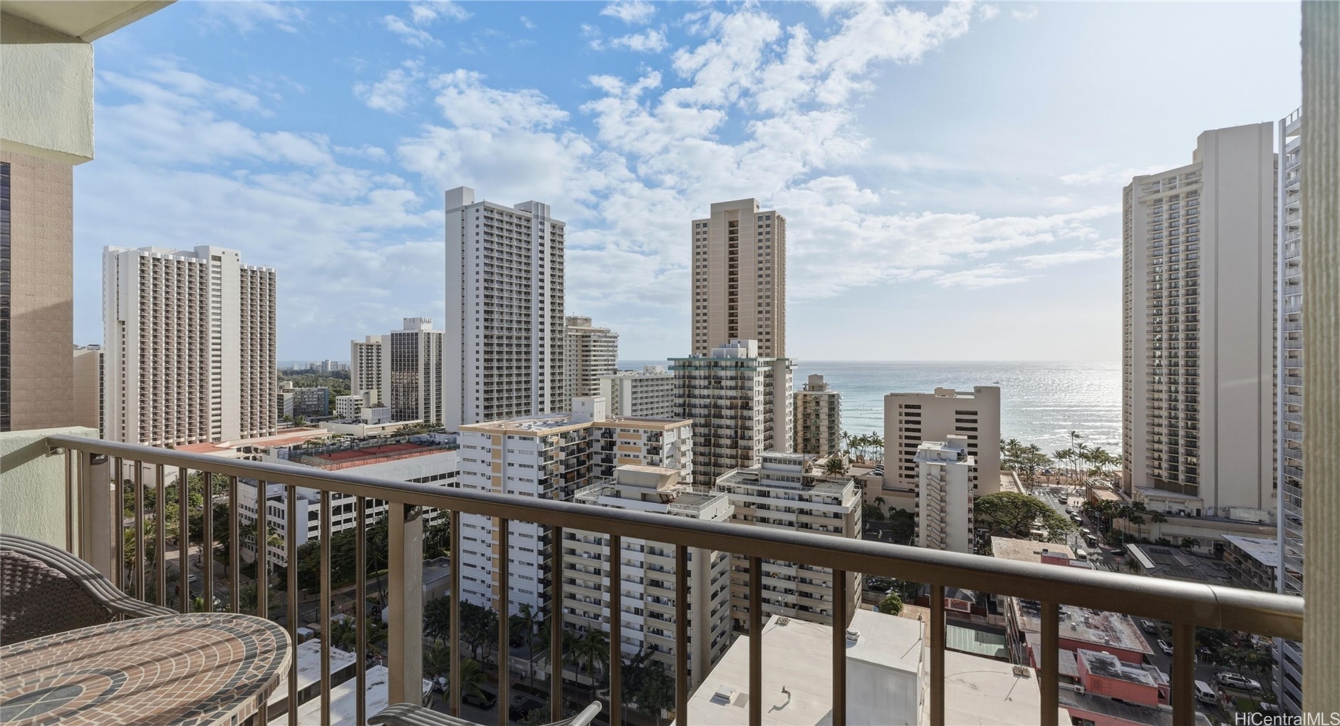 2440 Kuhio Avenue 2001