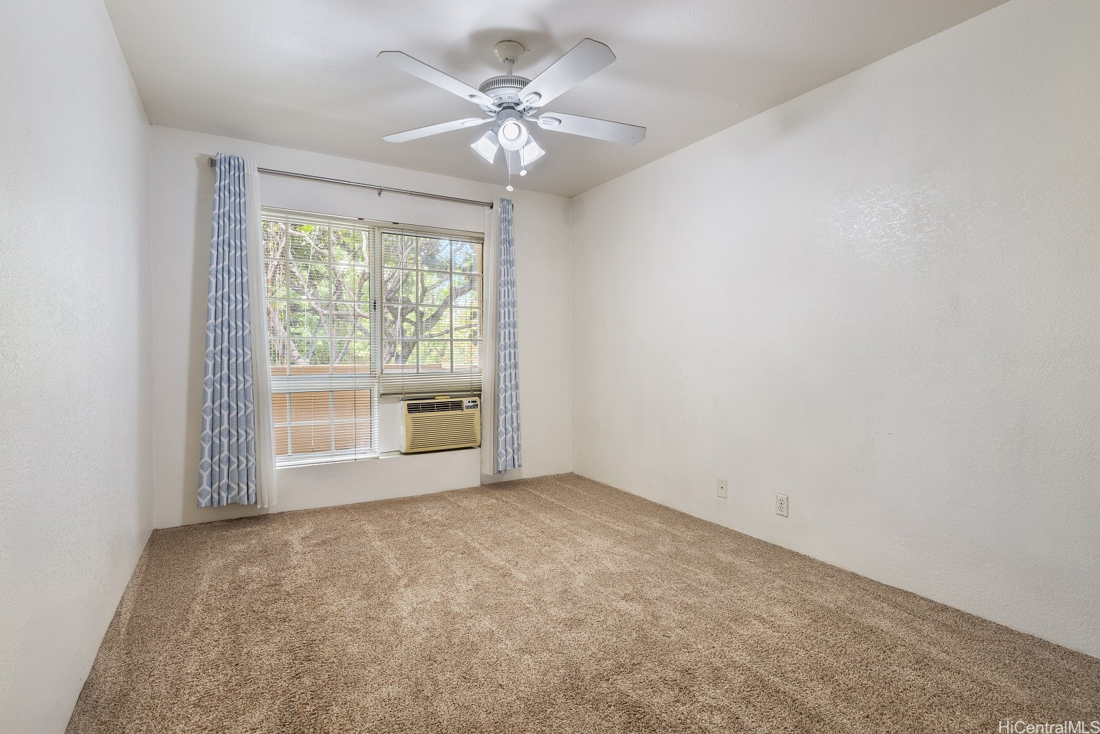 393 Mananai Place 42T