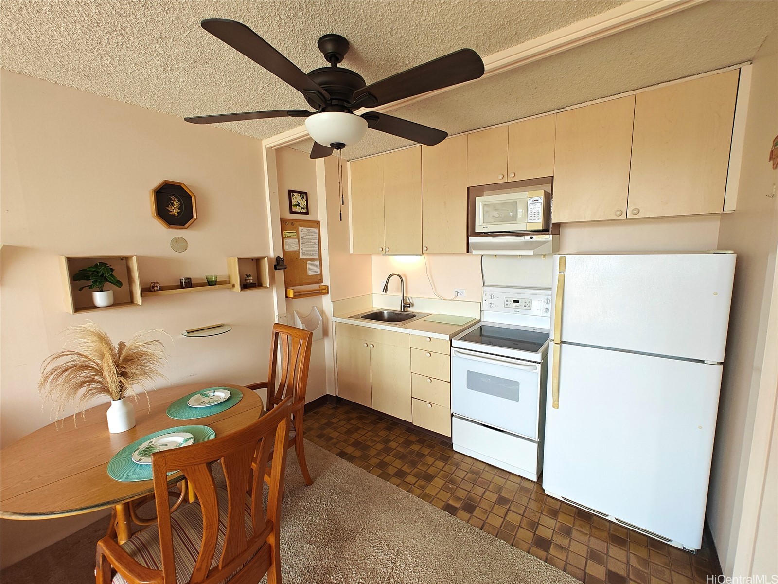 2345 Ala Wai Boulevard 2016