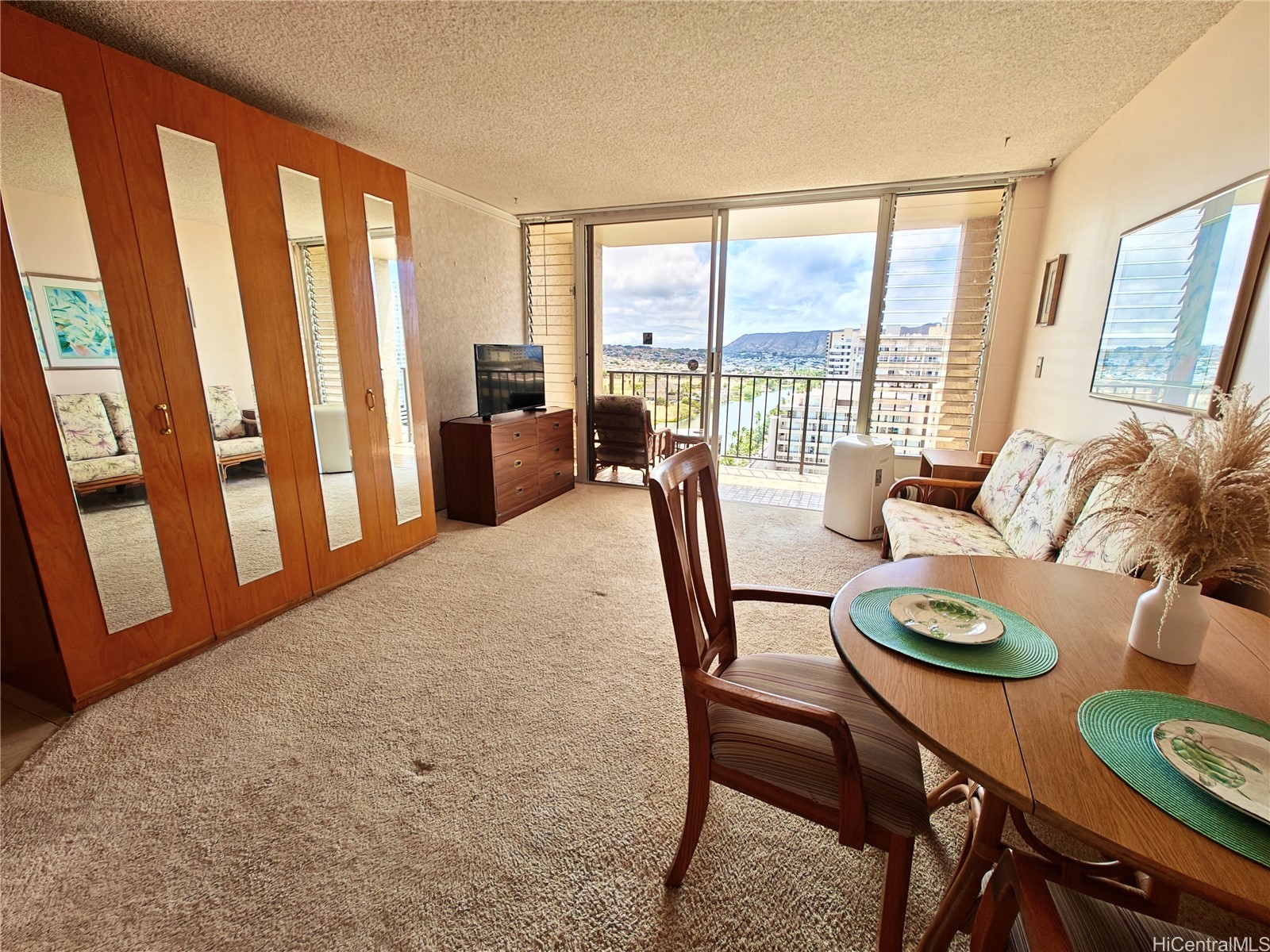 2345 Ala Wai Boulevard 2016
