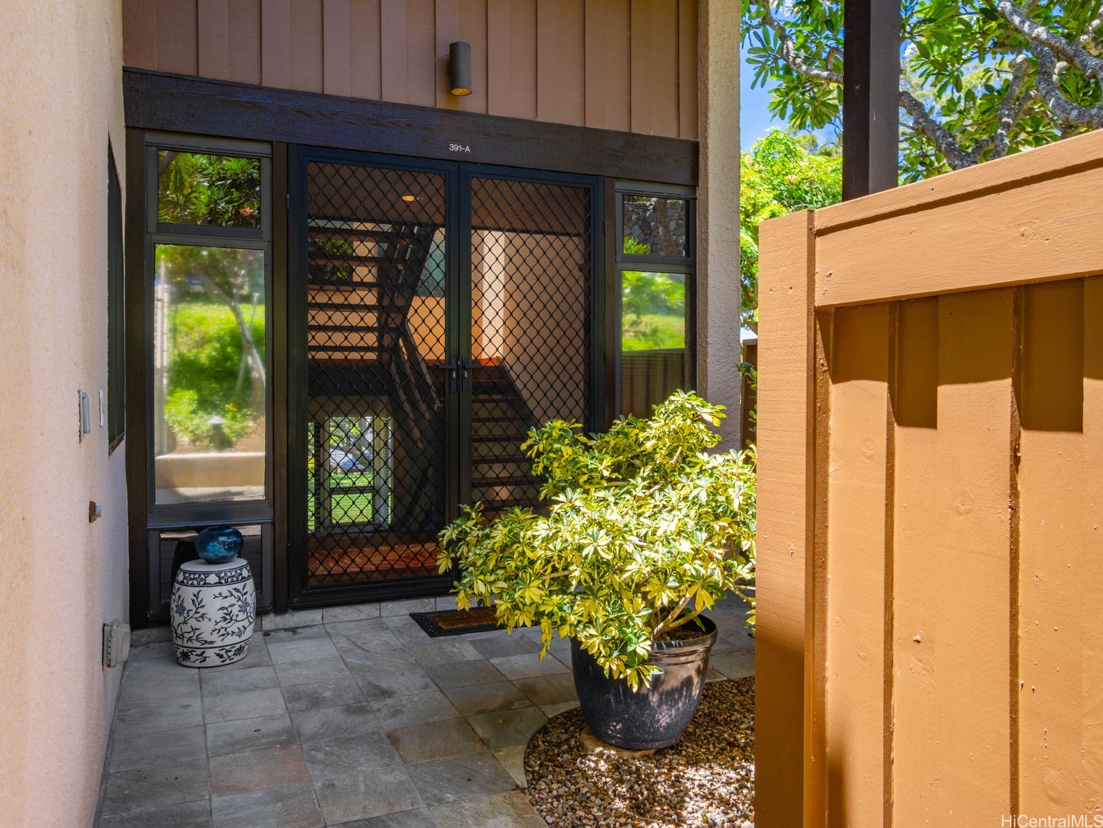 391 A Kaelepulu Drive A