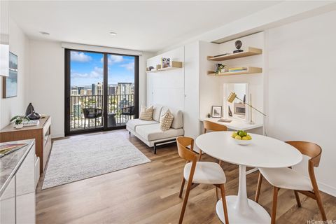 987 Queen Street 3709 Honolulu HI 96814