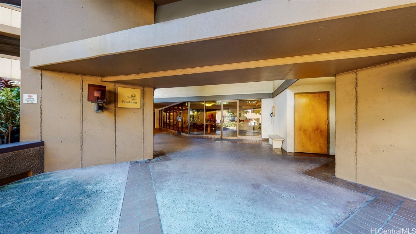 Discovery Bay Condominium