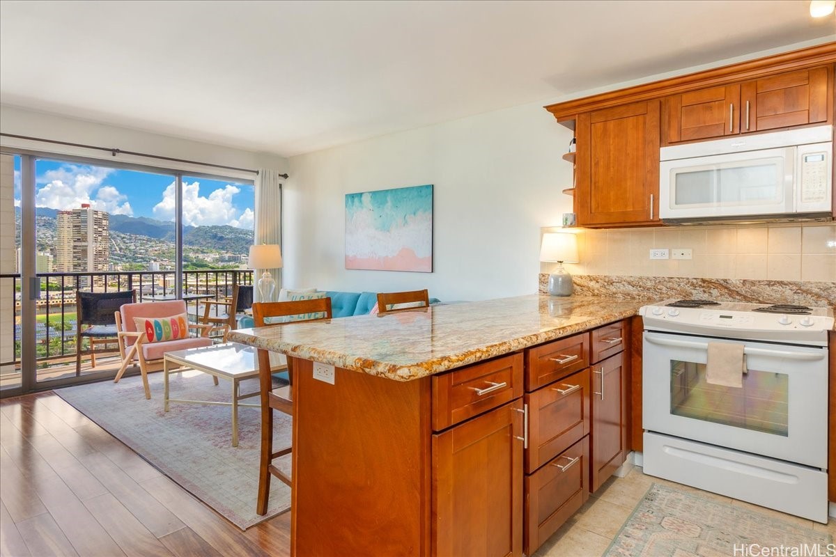 2140 Kuhio Avenue 1712