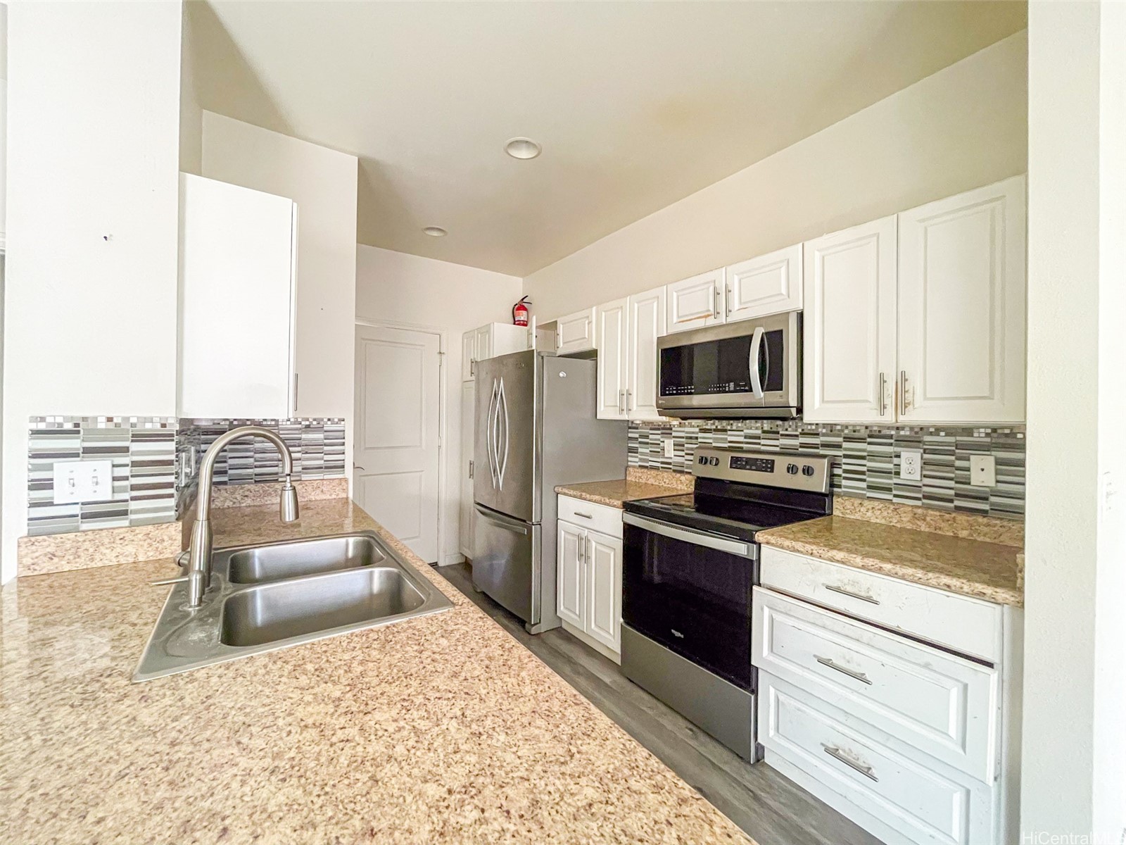 91-1001 Keaunui Drive 111