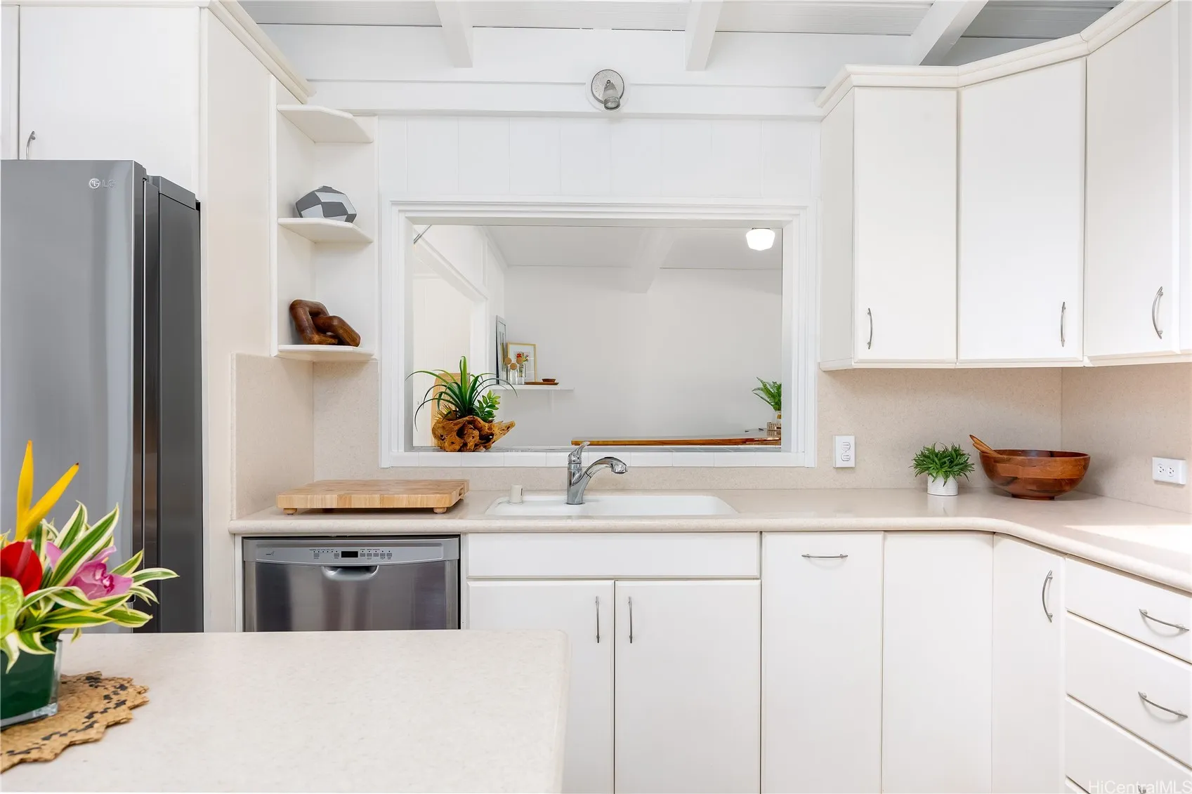 Kailua, Hawaii 96734, United States, 3 Bedrooms Bedrooms, ,2 BathroomsBathrooms,Residential,Active,118769