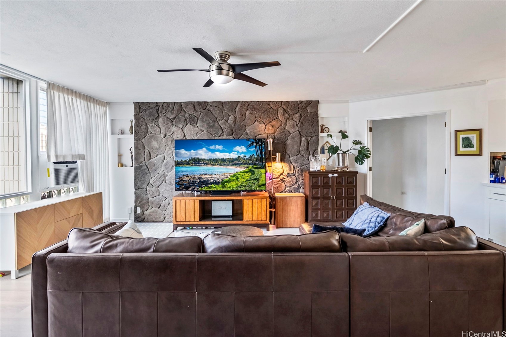 1848 Kahakai Drive 2502