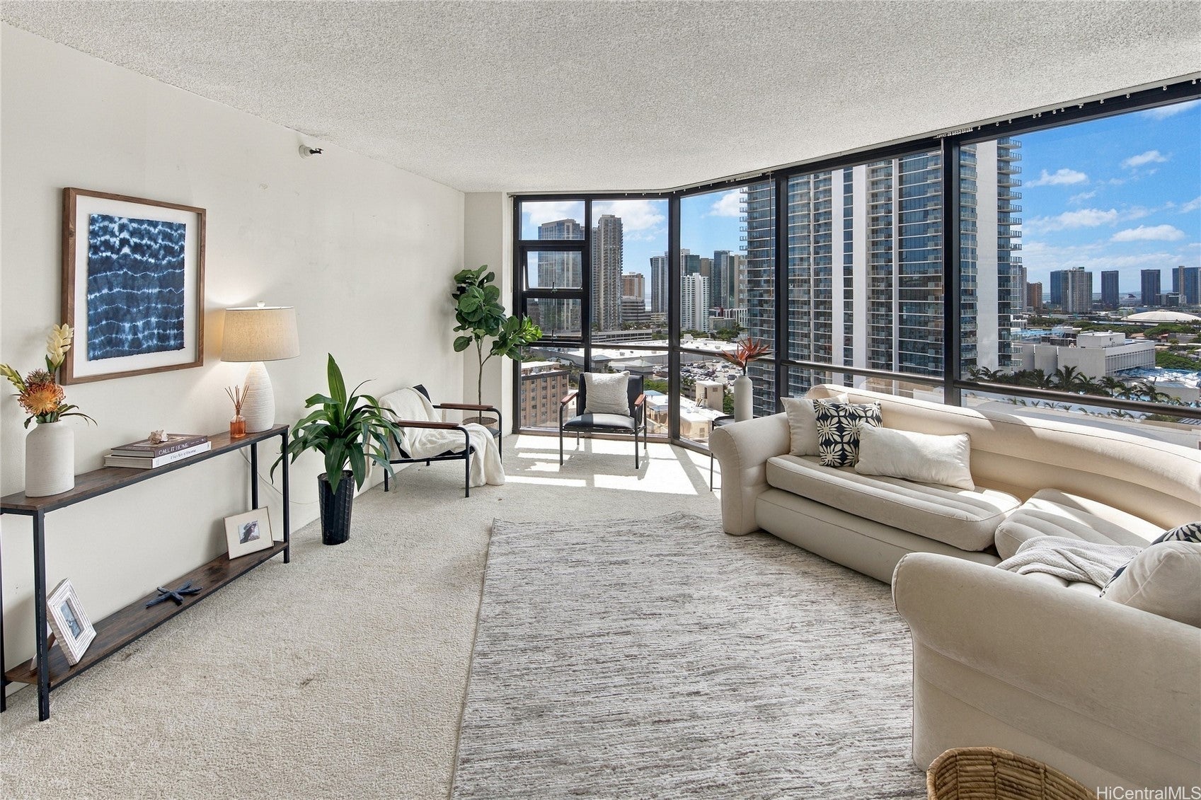 930 Kaheka Street 2302