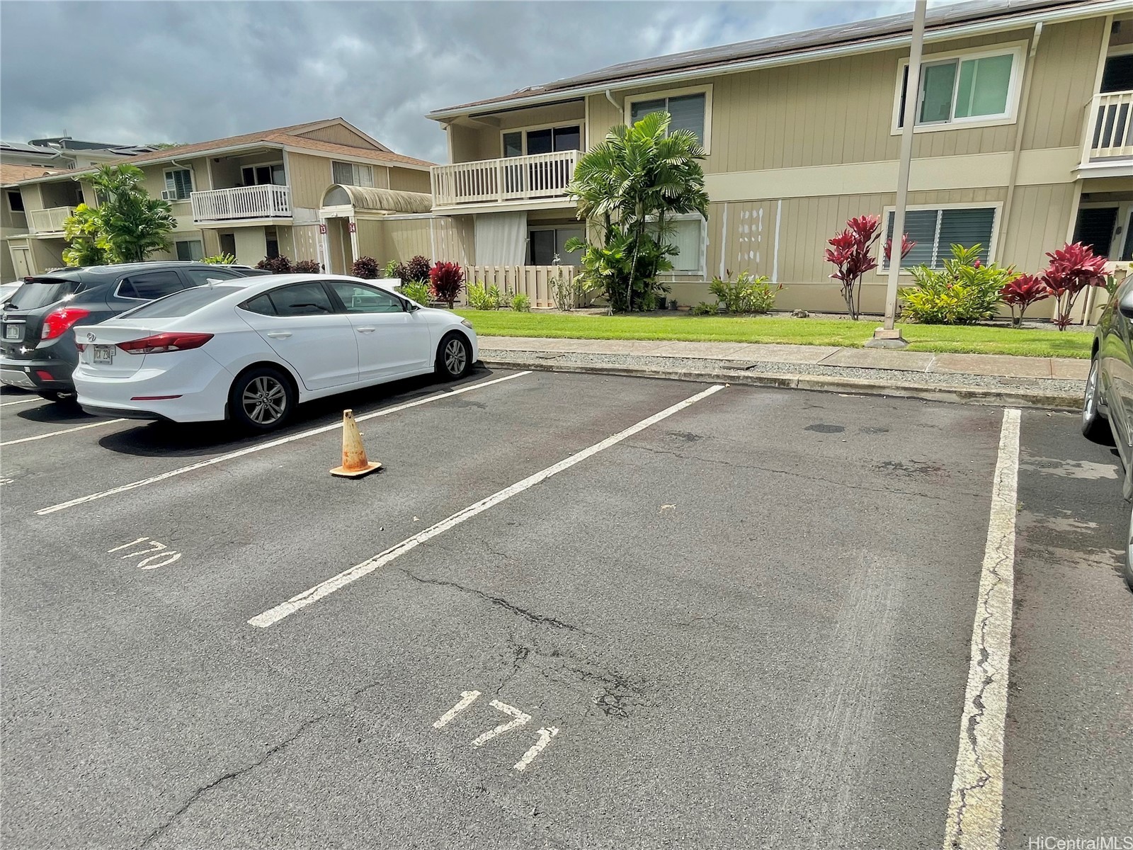 95-1050 Makaikai Street 14F