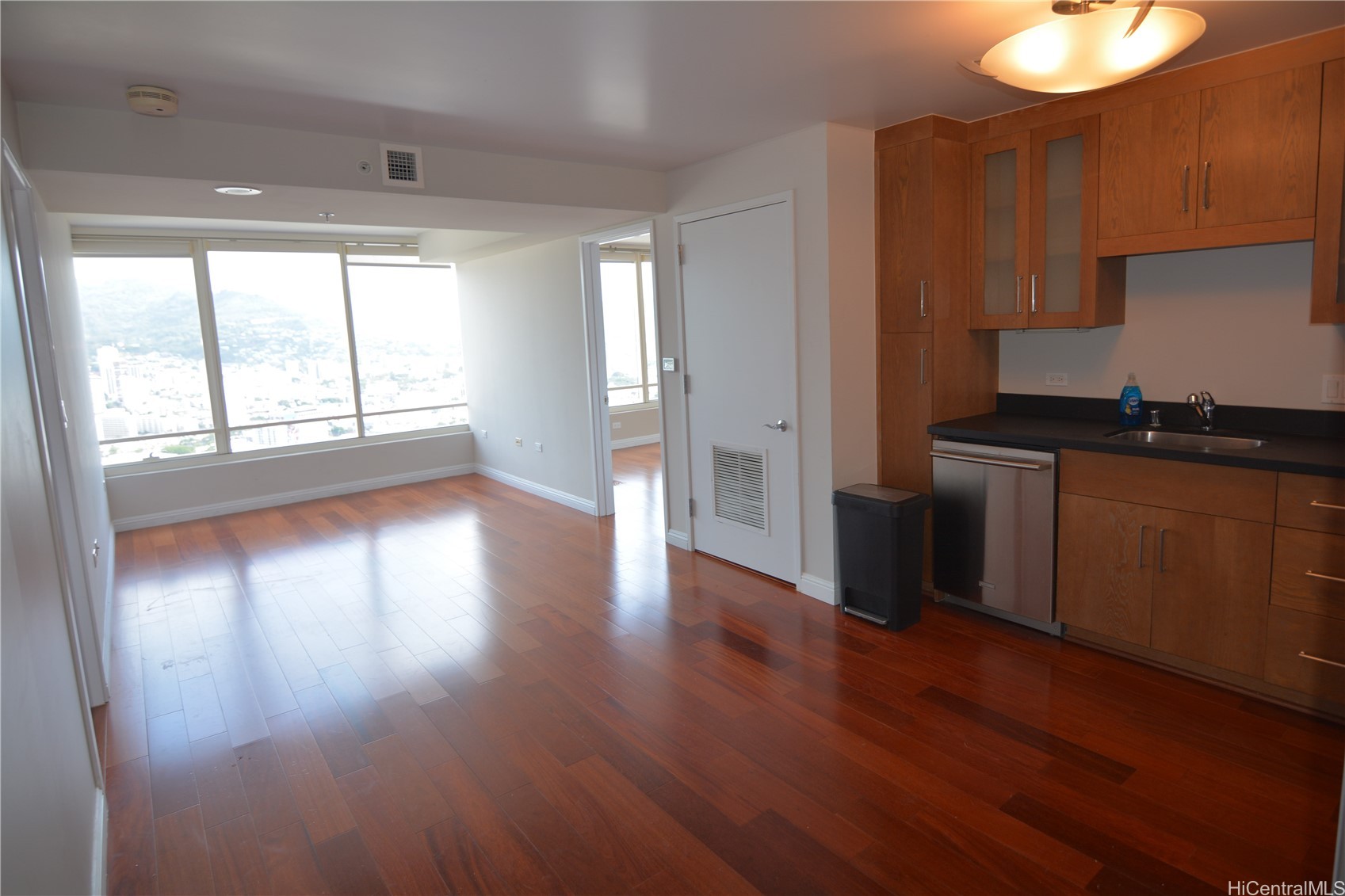 1009 Kapiolani Boulevard 4611