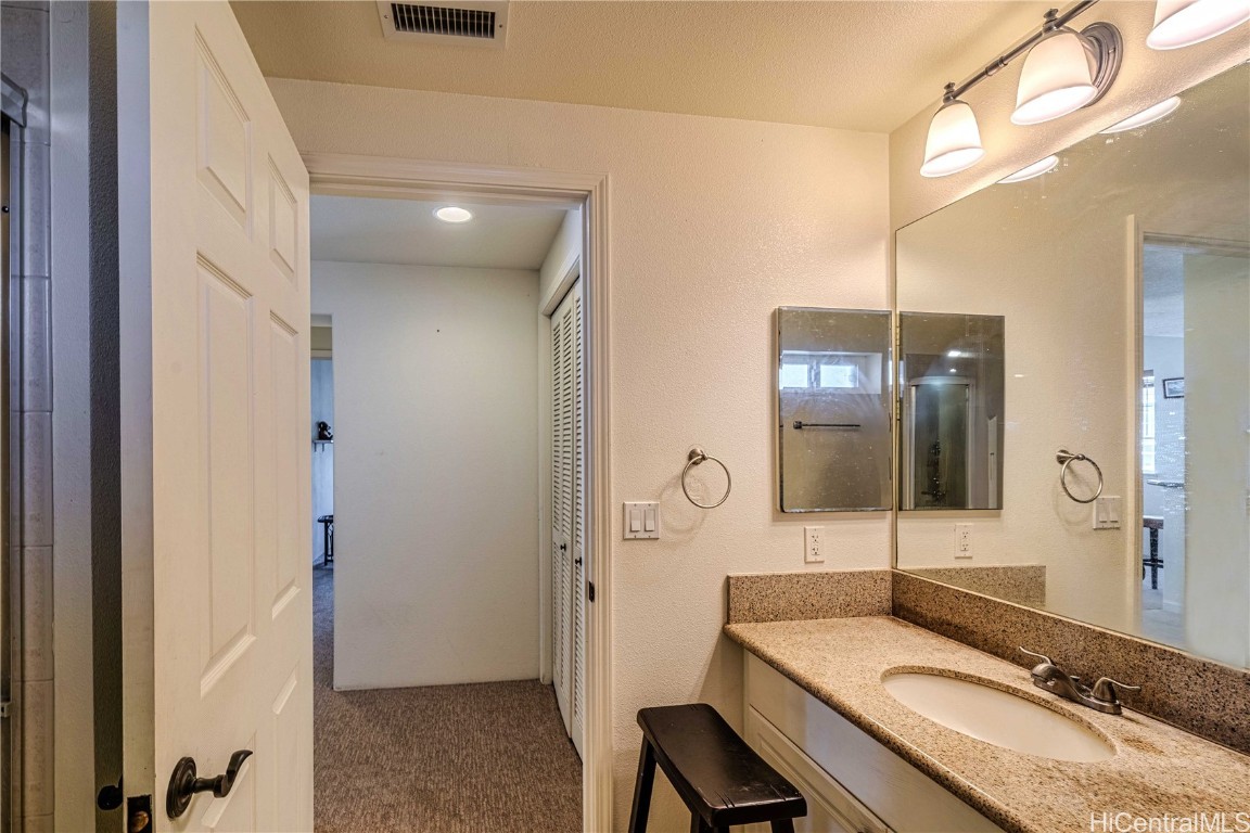Colony At The Peninsula Condominium