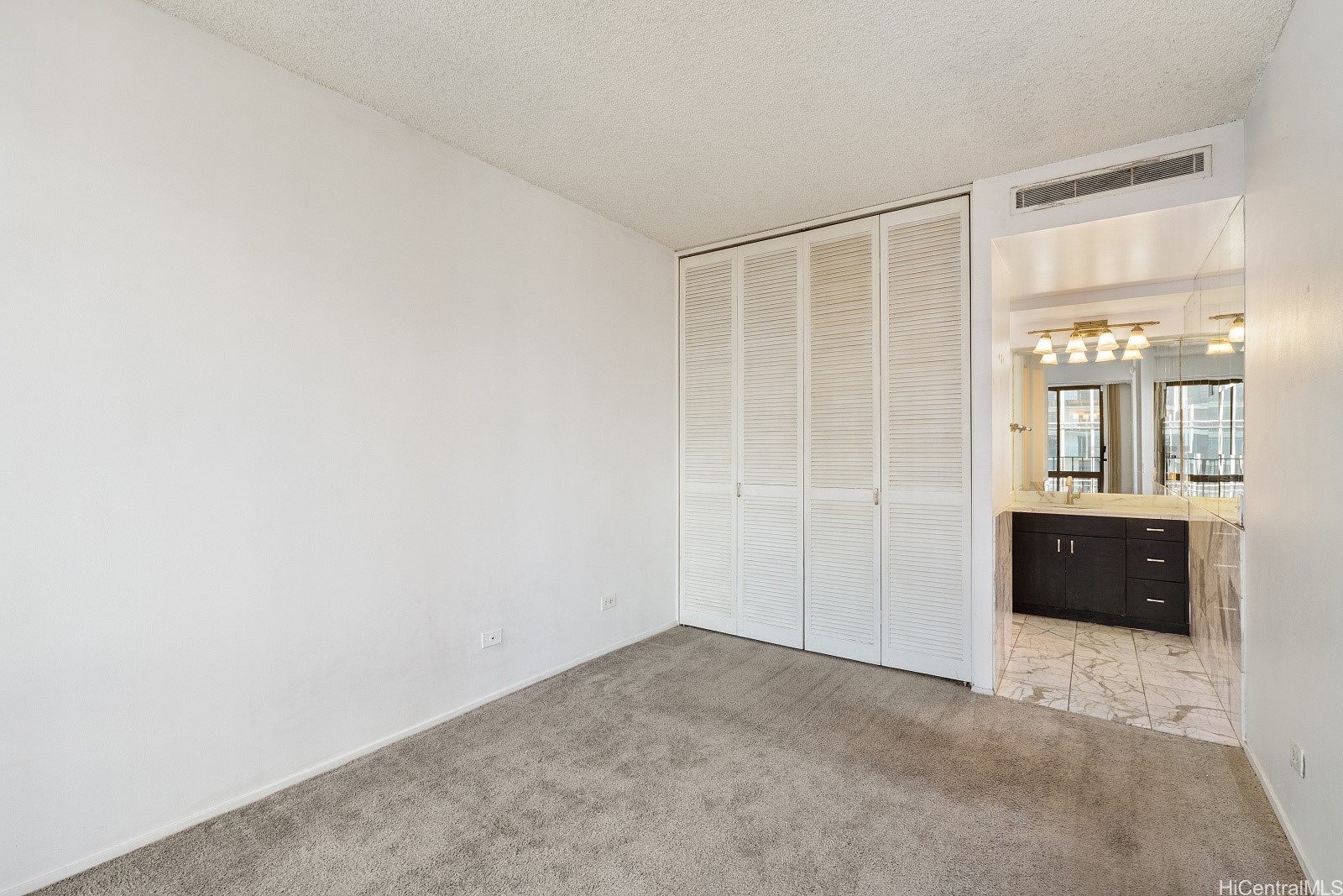 225 Queen Street 23E