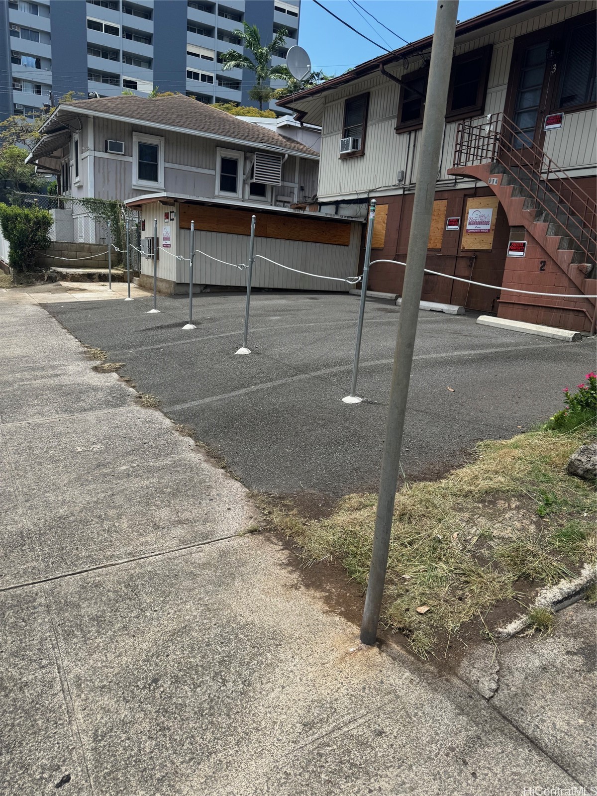 914 Kinau Street