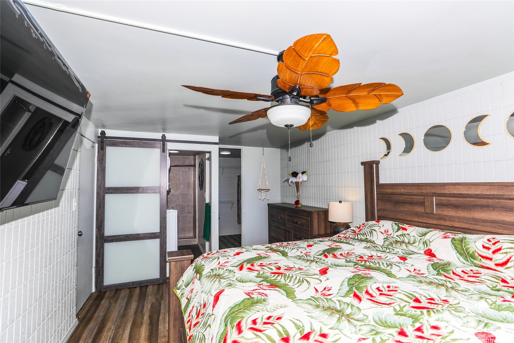 85-3 Pokai Bay Street 203