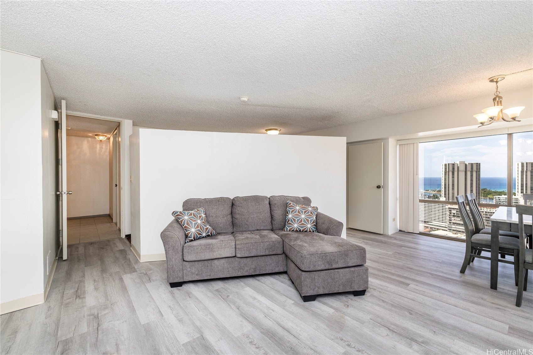 1750 Kalakaua Avenue 3201