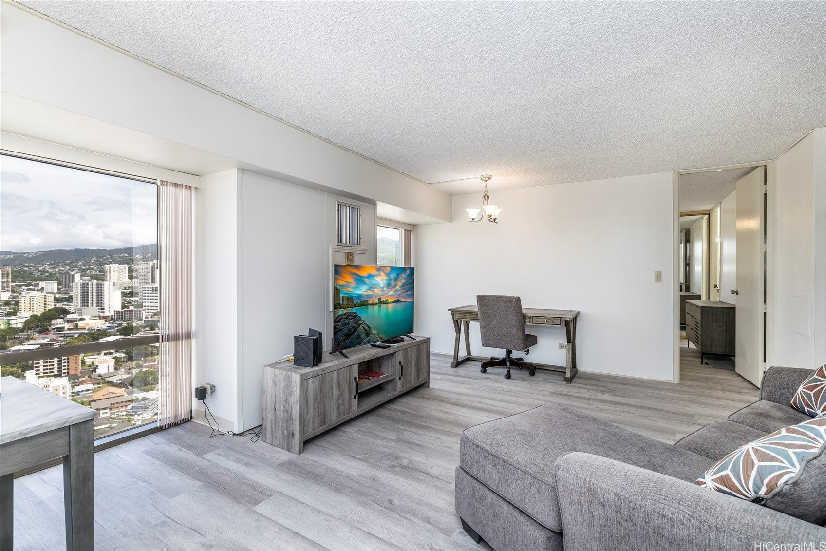 1750 Kalakaua Avenue 3201