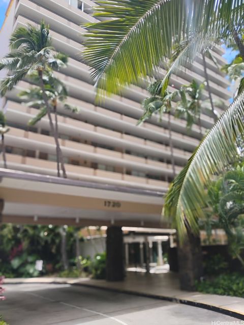 1720 Ala Moana Boulevard PH-5B Honolulu HI 96815