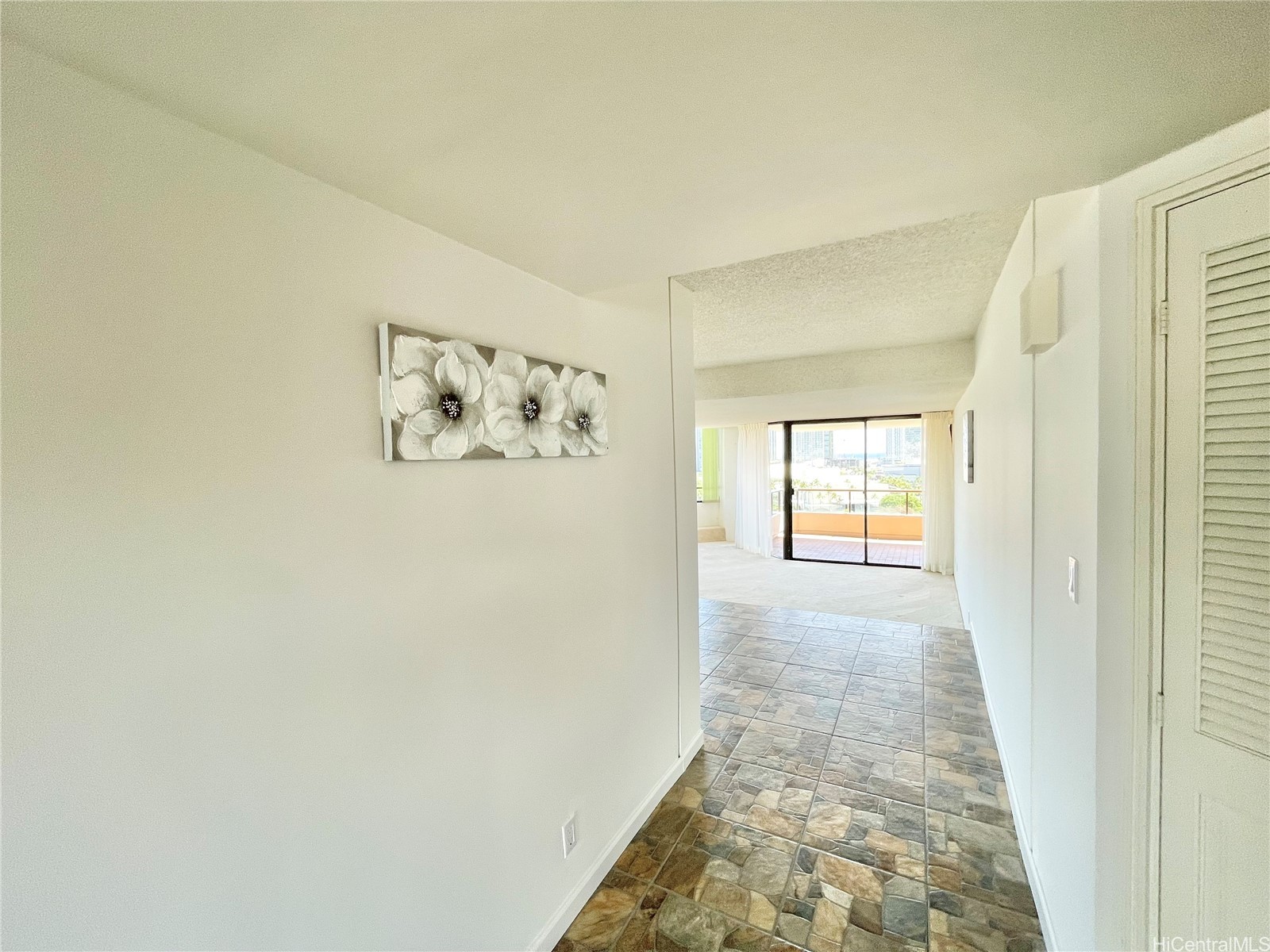 1221 Victoria Street 1205