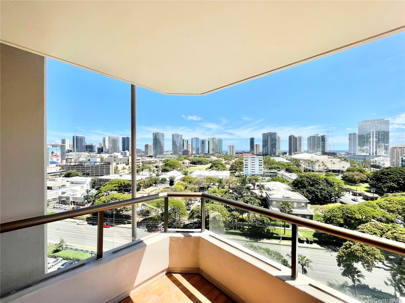 1221 Victoria Street 1205