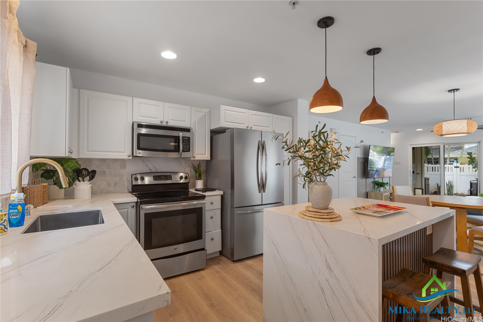 1020 Kakala Street 1505