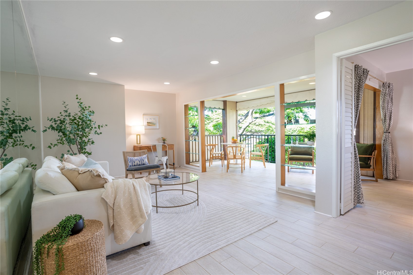 3721 Kanaina Avenue 201