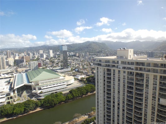400 HOBRON LN APT 3406, HONOLULU, HI 96815 - Image 40179cf1dbf67102eb3c616bdb3b6dff/4153608573