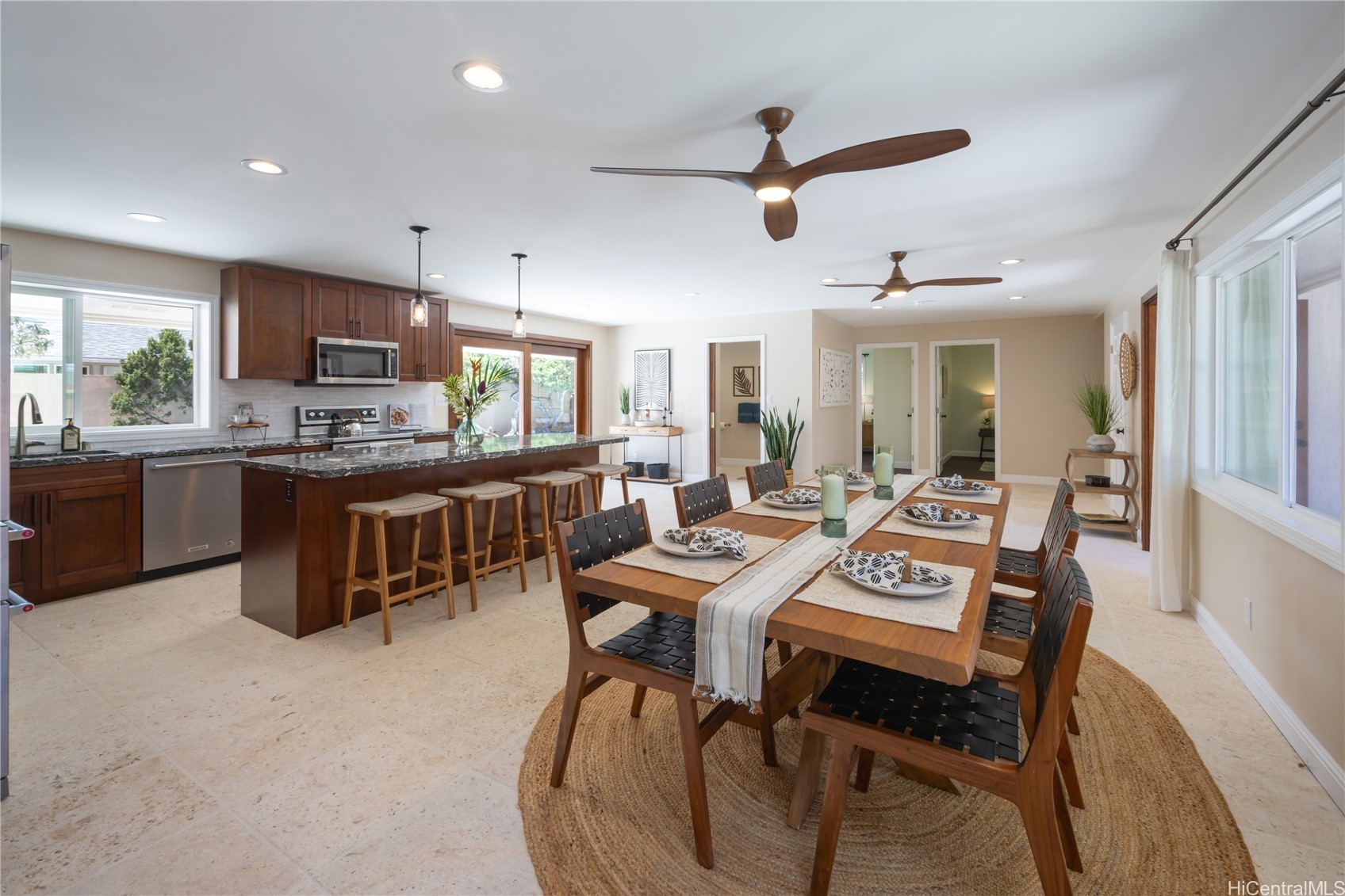 211 Aikahi Loop