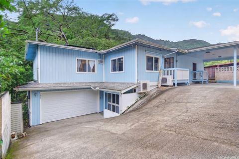 Photo of 2802 Numana Road, Honolulu, HI 96819 (MLS # 202608719)