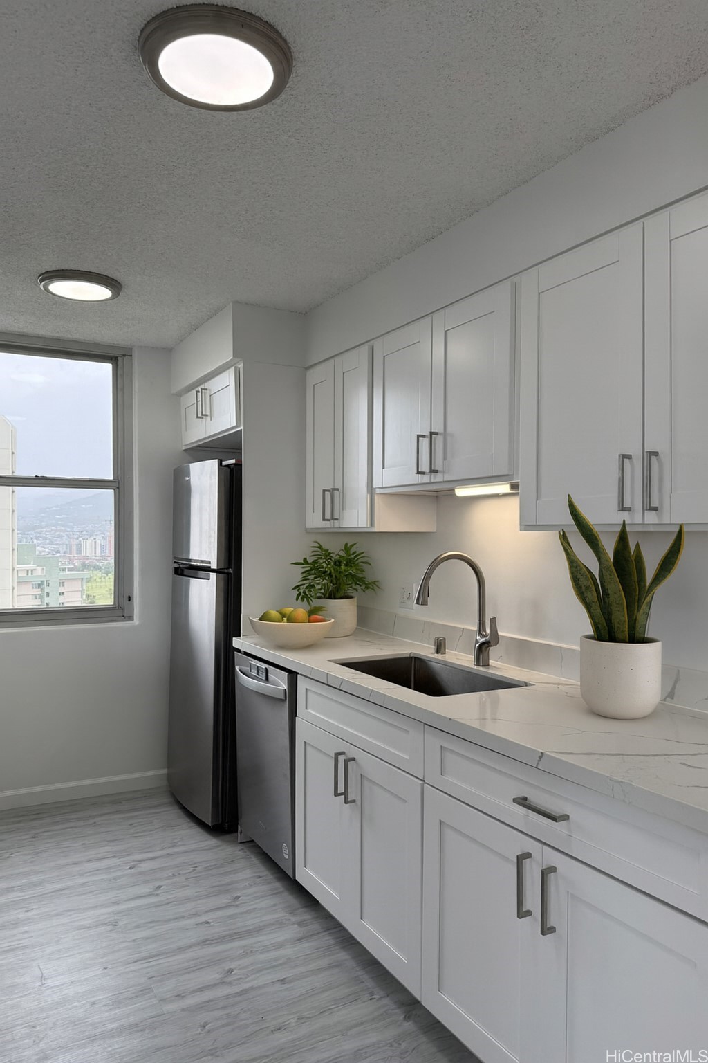 2600 Pualani Way 2005