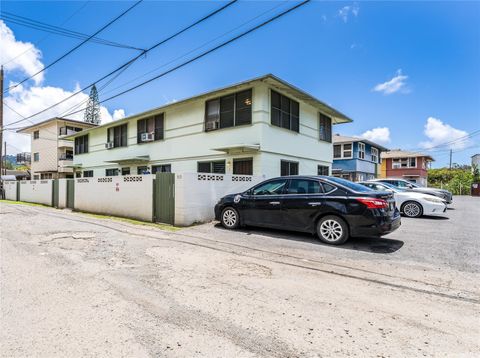 713 Menehune Lane Honolulu HI 96826
